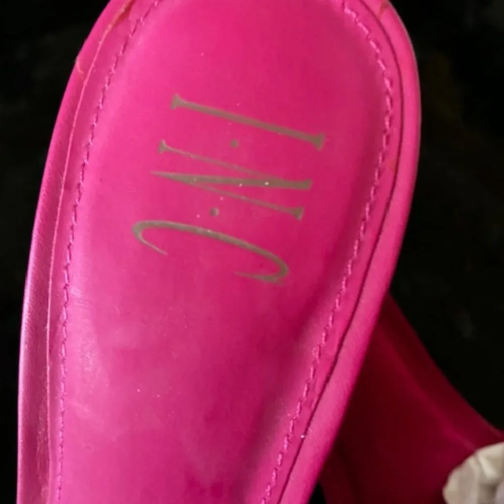 Women's Kitten Heel Sandals - NEW; No Box 6.5M
